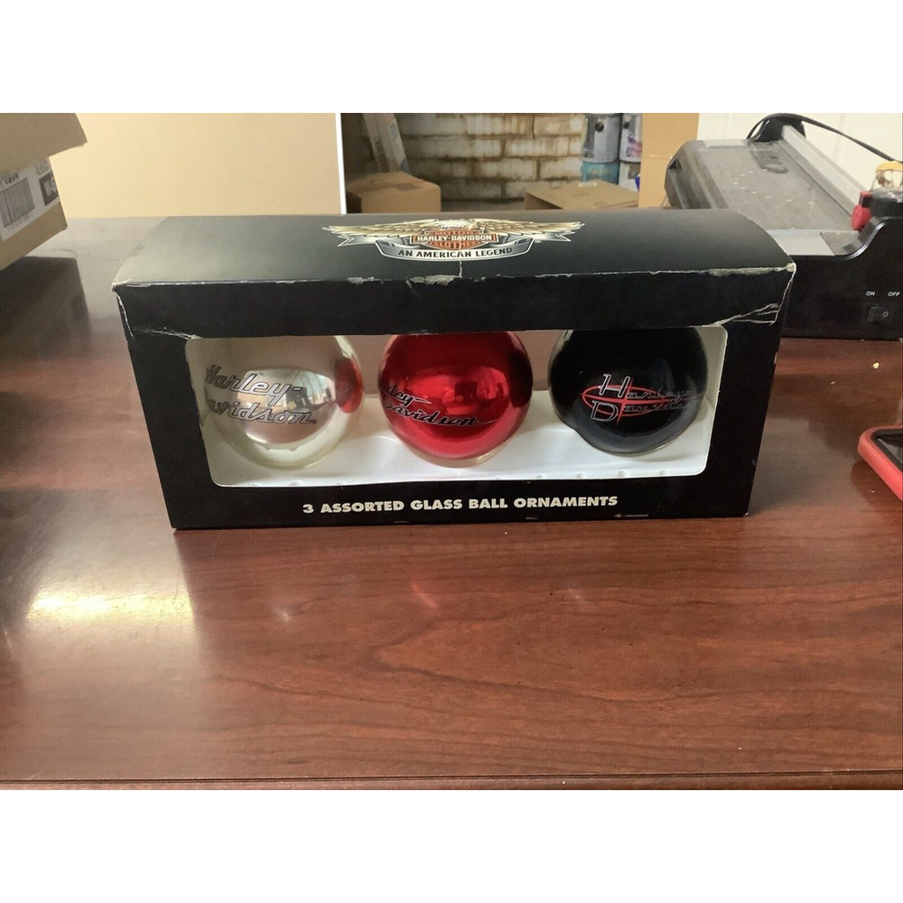 2005‎ HARLEY DAVIDSON Three GLASS BALL 0RNAMENTS in ORIGINAL BOX